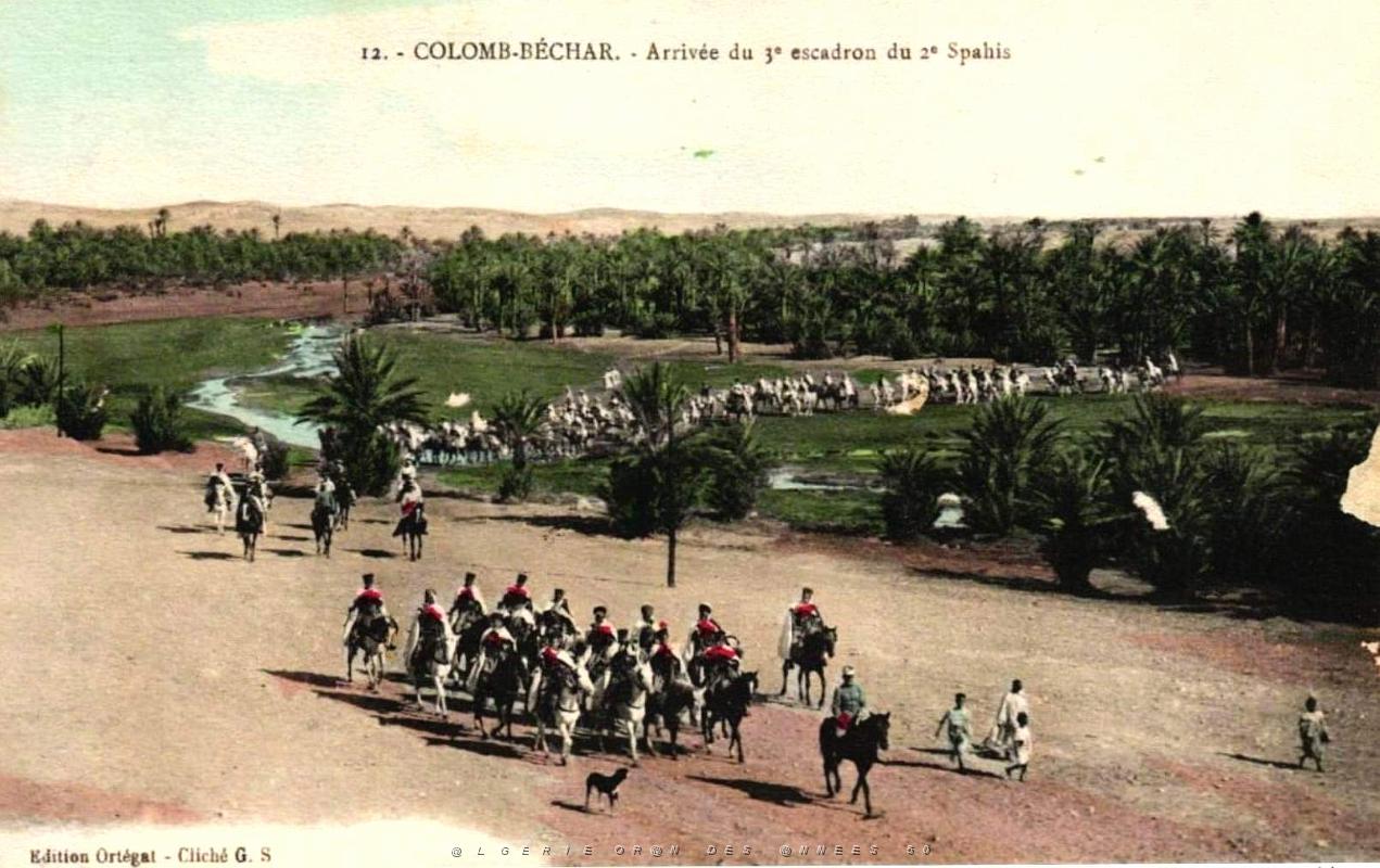 Colomb-Bechar - Arrivee du 3e escadron du 2e Spahis.jpg